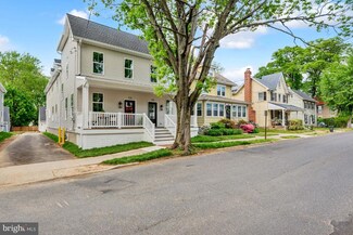 23 E 2nd St, Moorestown, NJ 08057