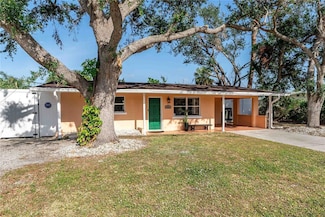 1841 Buccaneer Dr, Sarasota, FL 34231