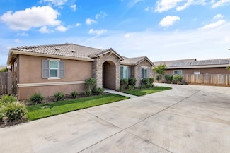 3239 N Rova Ct, Visalia, CA 93291