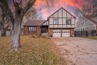 1312 E Pine Tree Rd, Derby, KS 67037