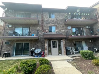 2421 Spring St Unit 4502, Woodridge, IL 60517