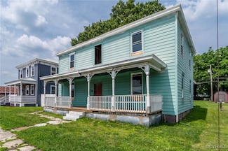 209 E Virginia Ave, Crewe, VA 23930