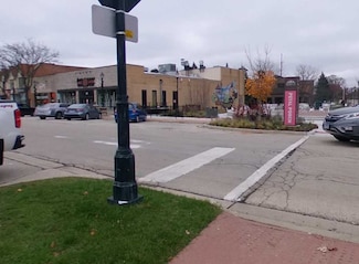 107 Main St Unit 201, Roselle, IL 60172