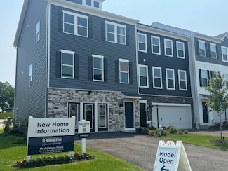 690 Olivia St, Crafton, PA 15205