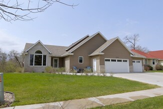 2660 Pine Ridge Blvd, Red Wing, MN 55066