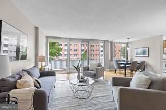 1301 S Arlington Ridge Rd Unit 208, Arlington, VA 22202