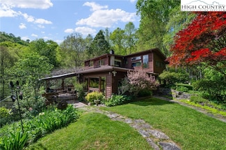 194 Shulls Hollar, Sugar Grove, NC 28679