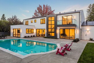 7 Windsor Dr, Hillsborough, CA 94010