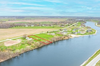 4275 Lost Dauphin Rd, Wrightstown, WI 54180
