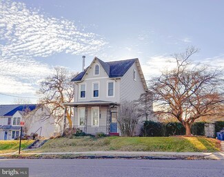 230 Broad St, Spring City, PA 19475