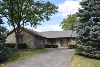909 Ironwood Dr, Carmel, IN 46033