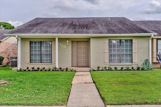 5960 Meadow Way, Beaumont, TX 77707