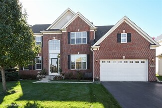 5863 Chatham Dr, Hoffman Estates, IL 60192