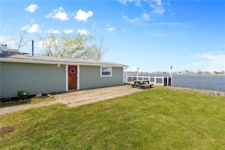 141 North Dr, Rochester, NY 14612