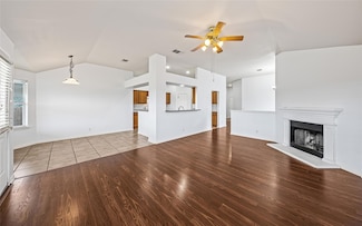 217 Lakemont Dr, Hutto, TX 78634