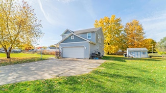 56339 Strasser Ln, South Bend, IN 46619