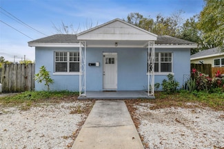 102 W Cayuga St, Tampa, FL 33603