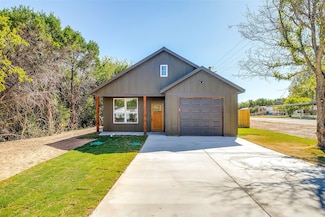 933 Colorado River Dr, Granbury, TX 76048