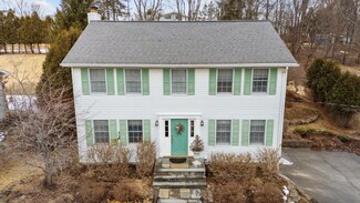 628 Leon Dr, Endicott, NY 13760