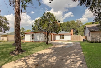 5026 Court Rd, Houston, TX 77053