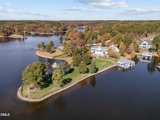 515 Oak Pointe Dr, Semora, NC 27343