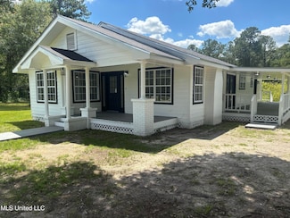 3 Jimmy Reyer Rd, Poplarville, MS 39470