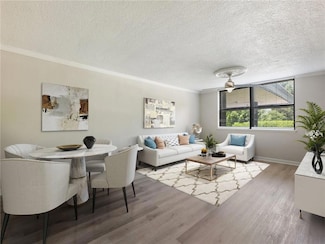 2965 Pharr Court South NW Unit 102, Atlanta, GA 30305