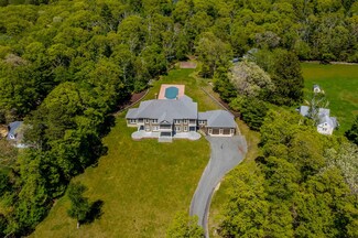 185 Gaffney Rd, South Dartmouth, MA 02748