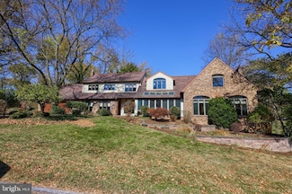 3 Whitcraft Dr, Lititz, PA 17543