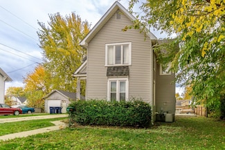 1515 Mineral Point Ave, Janesville, WI 53548