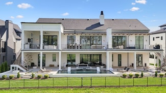 9052 Passiflora Ct, College Grove, TN 37046