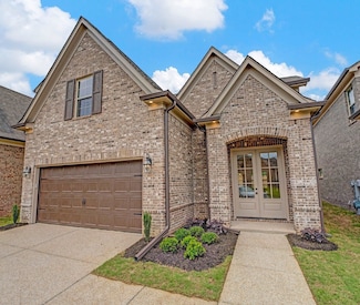 873 Winter Leaf Dr, Cordova, TN 38018