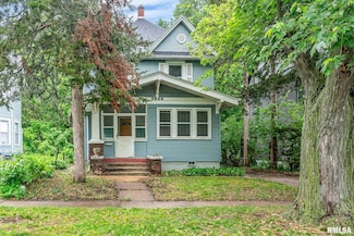 1032 Kirkwood Blvd, Davenport, IA 52803