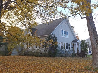 77 Bennoch Rd, Orono, ME 04473
