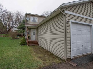 29 Forest St, Winooski, VT 05404