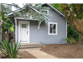 461 Blair Blvd, Eugene, OR 97402
