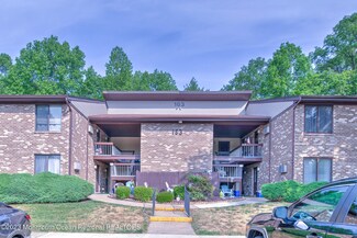 163 Cross Slope Ct Unit B, Manalapan, NJ 07726