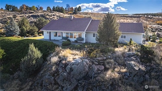 137 Crane Orchard Rd, Brewster, WA 98812