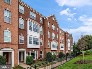 6317 Iris Meadow Ln, Haymarket, VA 20169