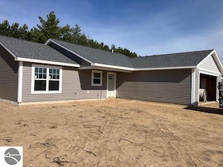 2740 Mockingbird Dr Unit 19, Traverse City, MI 49685
