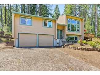 101 Tioga Ct, Cottage Grove, OR 97424