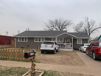 1305 Smythe St, Plainview, TX 79072