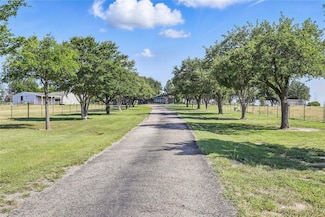 5909 Stacy Ln, Weatherford, TX 76087