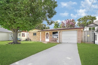 1012 Joyce St, Houston, TX 77009