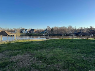 11408 River Highlands Dr, Saint Amant, LA 70774