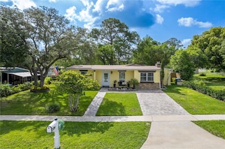 1649 W Waycross Cir, Deltona, FL 32725
