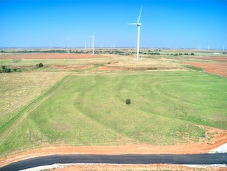 972 Old Farm Rd, Tuttle, OK 73089
