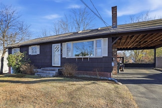 33 Pershing St, Manchester, NH 03102