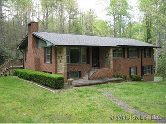 535 Crystal Spring Dr, Hendersonville, NC 28739