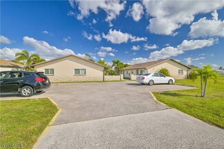 3215 Skyline Blvd, Cape Coral, FL 33914